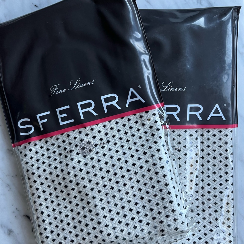SFERRA B&W King Matelasse Coverlet and Boudoir Shams Set
